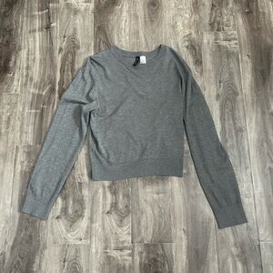 H&M women’s gray long sleeve sweater